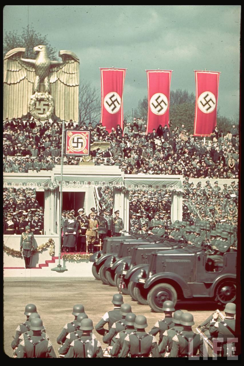 Фашистская германия парад. Германия Берлин 1939. Флаг 1939фашиской Германии 1939. Берлин третий Рейх.